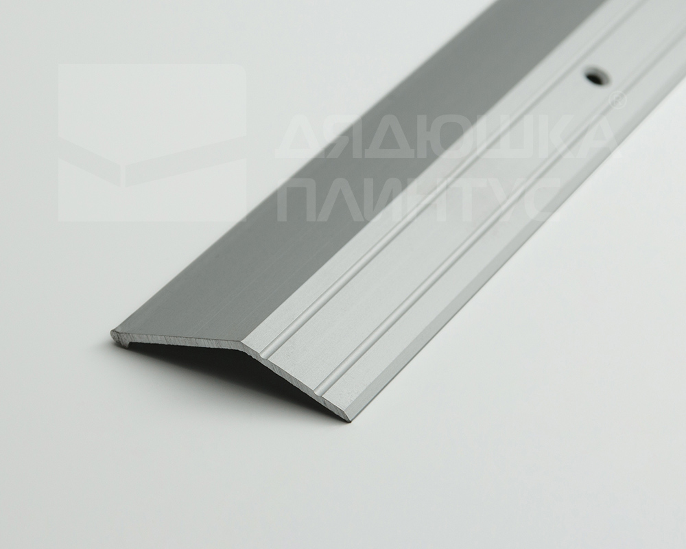 Порог разноуровневый ПР 04.900.01л Анод серебро