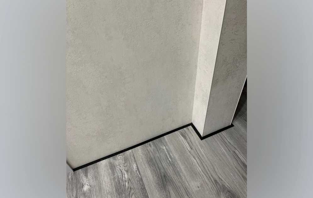 Микроплинтус MSAPL 01.2700.15 Черный