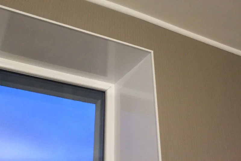 Угол ПВХ 30*30*2,7 м Белый