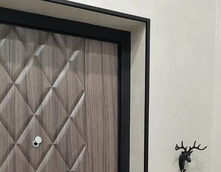 Профиль окантовочный ПУ 20НСМ(304).2700.015 2,7 м Черный