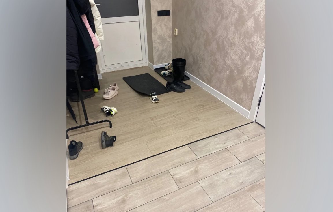 Профиль НЕПЛИНТУС UL25X6-03 25х6х2000мм Черный