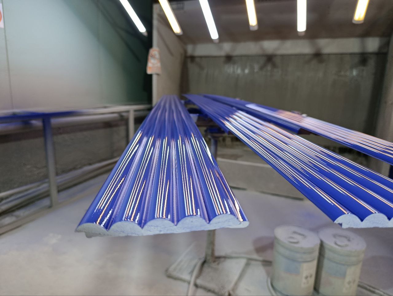 Стеновая панель HI WOOD белая. LV135 NP HI WOOD 120,0мм х 12,0мм х 2,7м. Окраска включена в стоимость