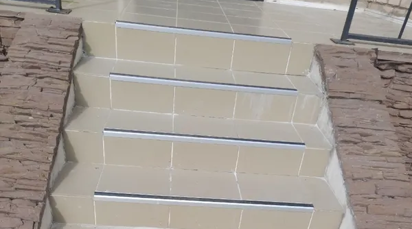 Порог угловой ПУ 07.2700.03 Шоколад