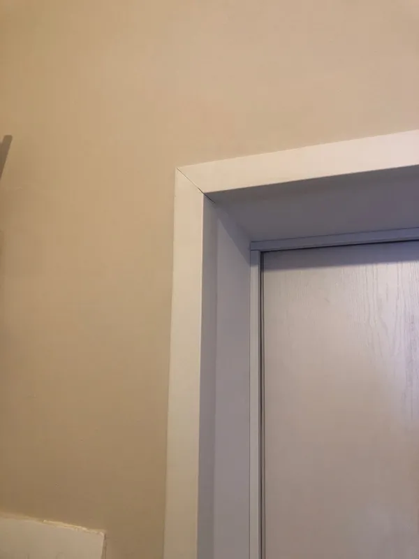 Угол ПВХ 25*25*2,7 м Белый