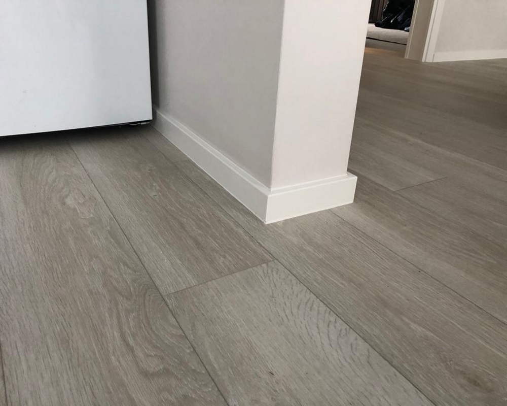 Плинтус ХДФ Dollken Cubu Flex Life XL 60 мм х 2,5 м 5012 Белый