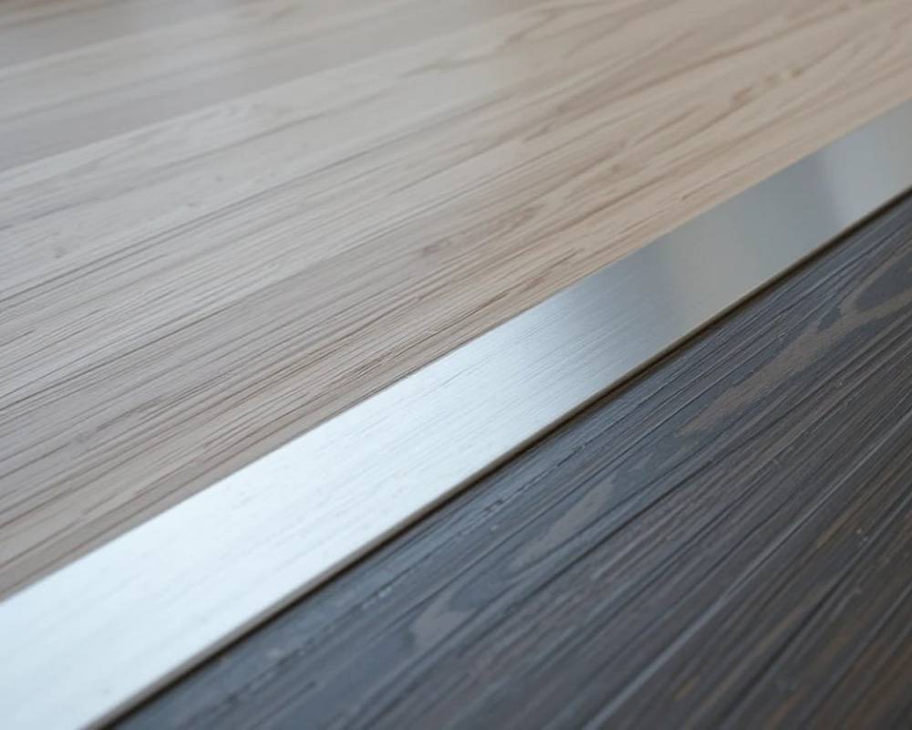 PVS91-03 Профиль Т-образный нержавеющая сталь Зеркальный 20мм х 2.7м