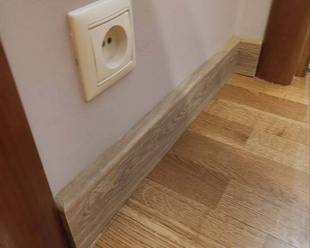 Плинтус ПВХ Рико Концепт 80мм 2,2м. 80002