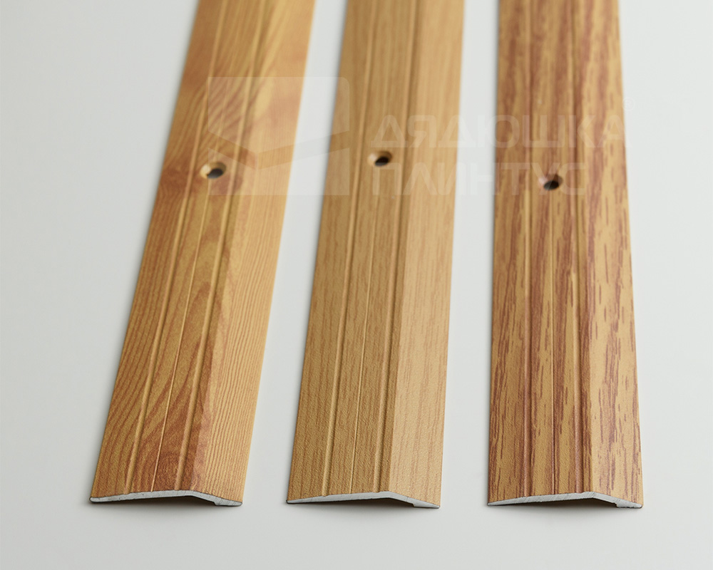 Порог разноуровневый ПР 03.900.01л Серебро