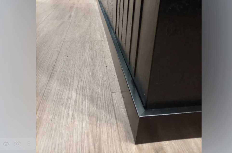 Плинтус МДФ Лука Пл 80МДФ.2700.Point line 24034 Черный лофт