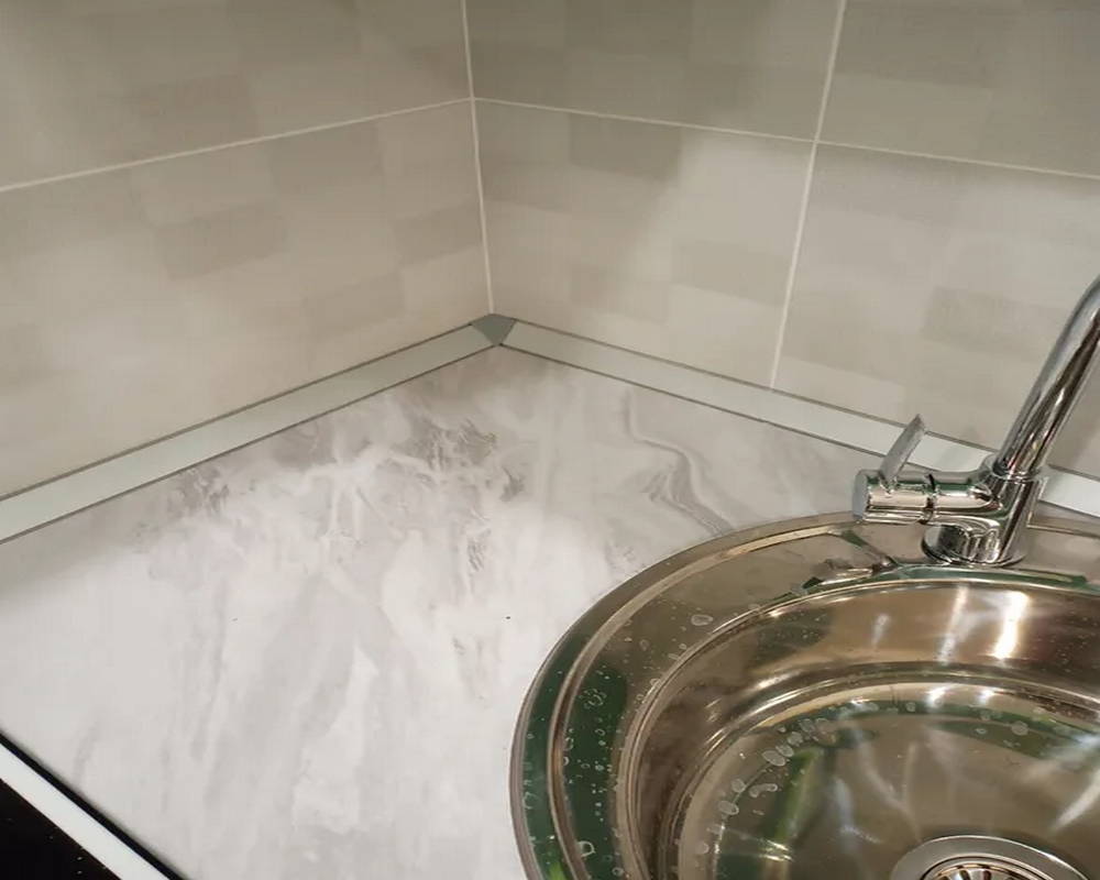 Плинтус для столешницы Алюминий 28*28мм 3,05м Серебро прямой