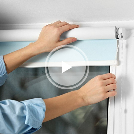 Монтаж рулонной шторы