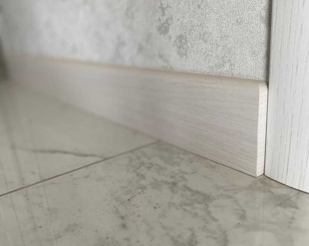 Плинтус МДФ Лука Пл 80МДФ.2700.Point line 24015 Дуб оверленд