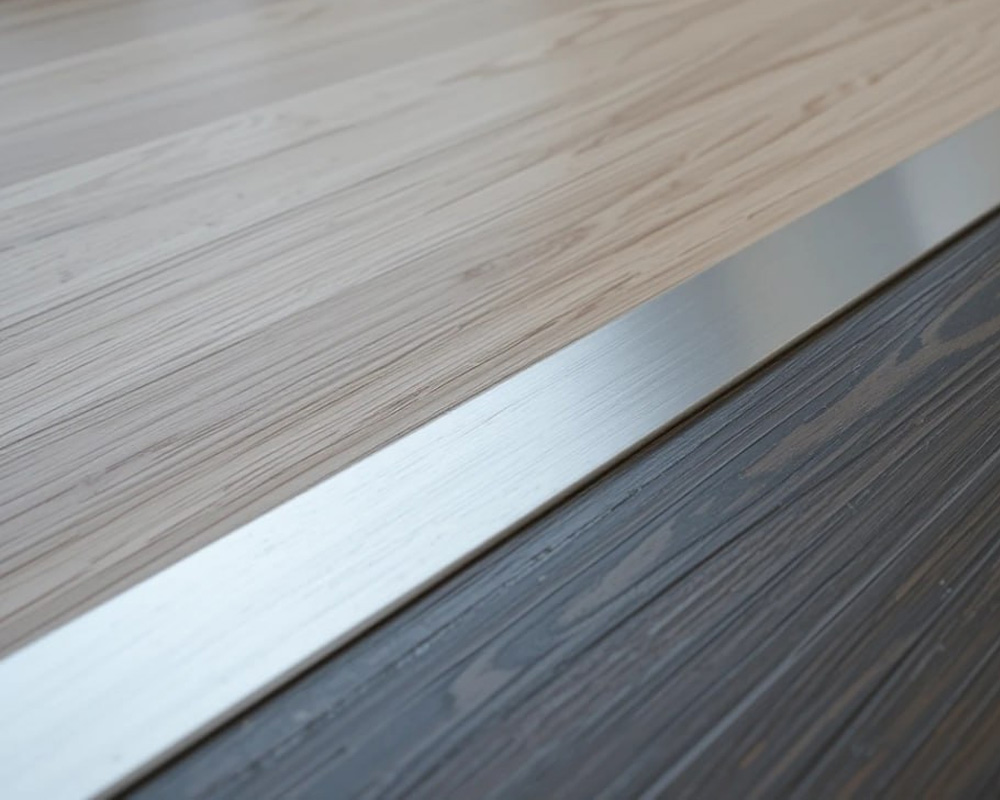 Профиль стыкоперекрывающий ЛС 10НСМ(304).2700.001 2,7 м Серебро