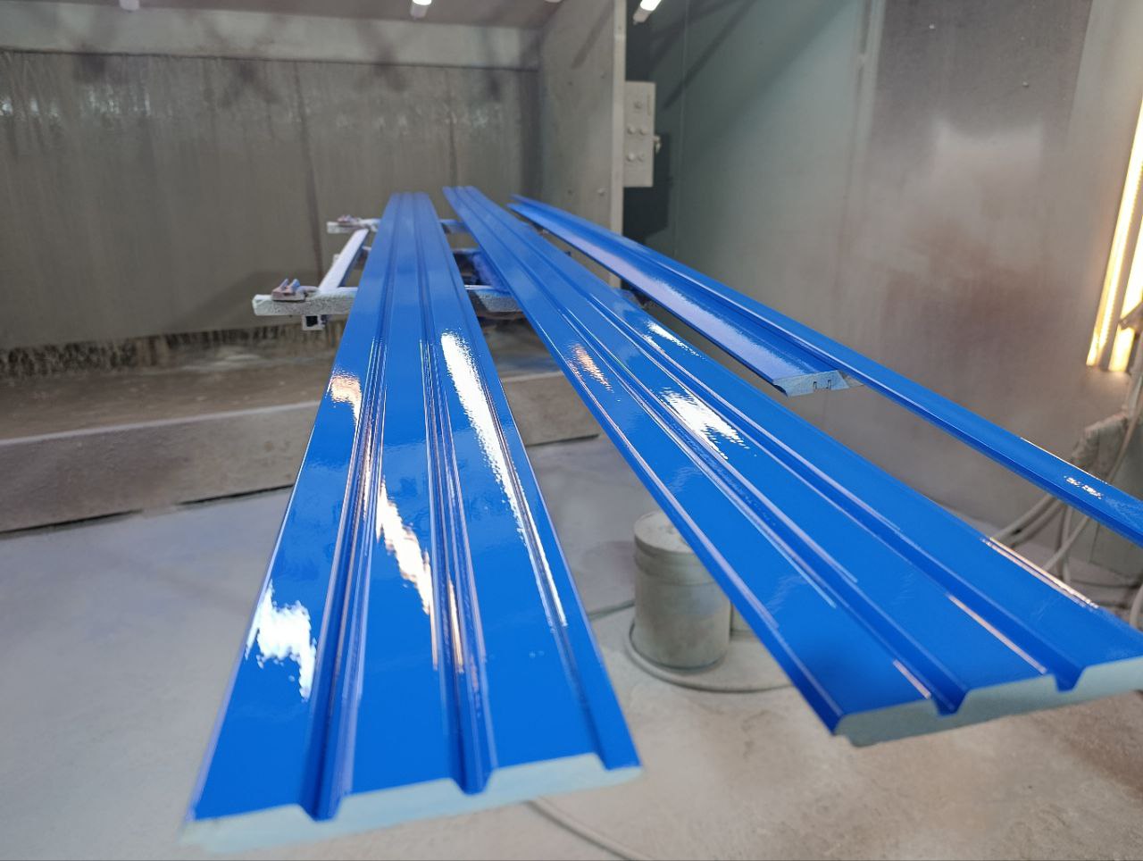 Стеновая панель HI WOOD белая. LV124 NP HI WOOD 120,0мм х 12,0мм х 2,7м. Окраска включена в стоимость