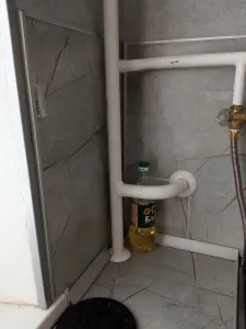 Обвод для труб универсальный ПВХ ИДЕАЛ Ф16-22 001 Белый