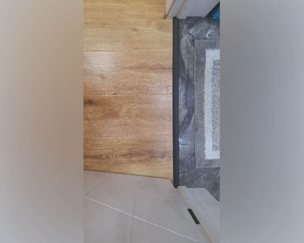 Самоклеящийся порог ЛС 35.1800.4092т Вишня темная