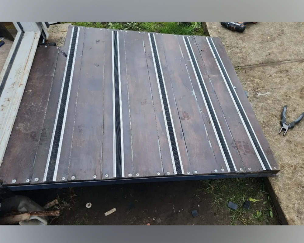 Порог одноуровневый ПС 08-1.2700.242л Шампань