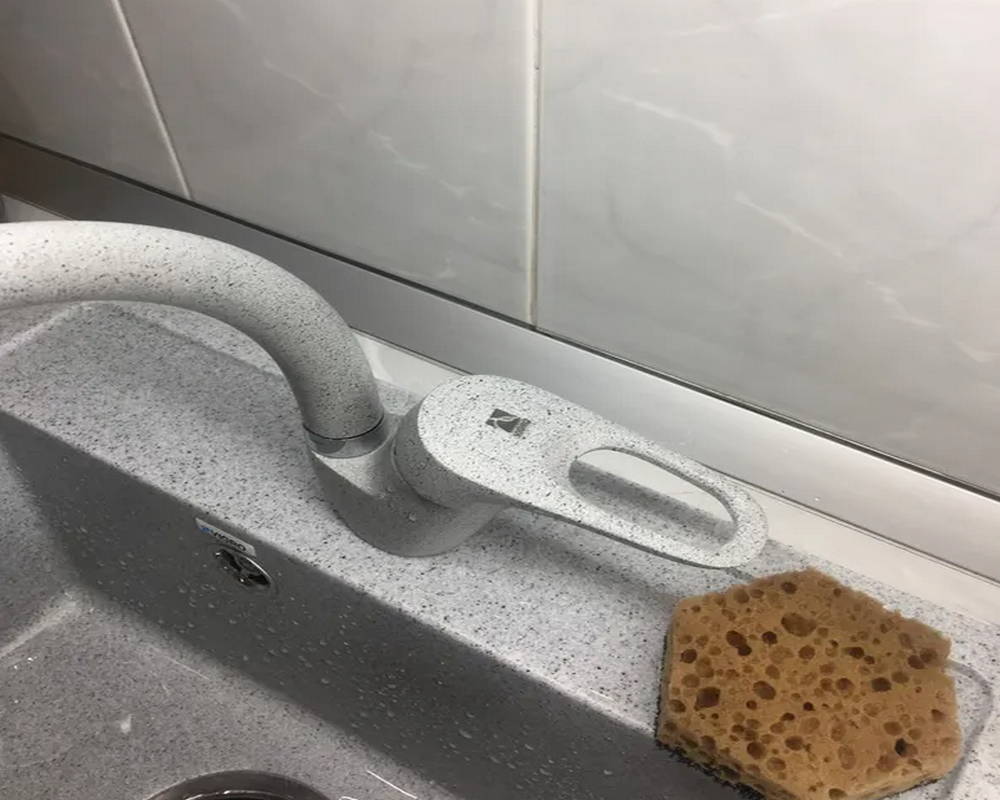 Плинтус для столешниц гладкий Алюминий 25*25мм 3,05м. Серебро