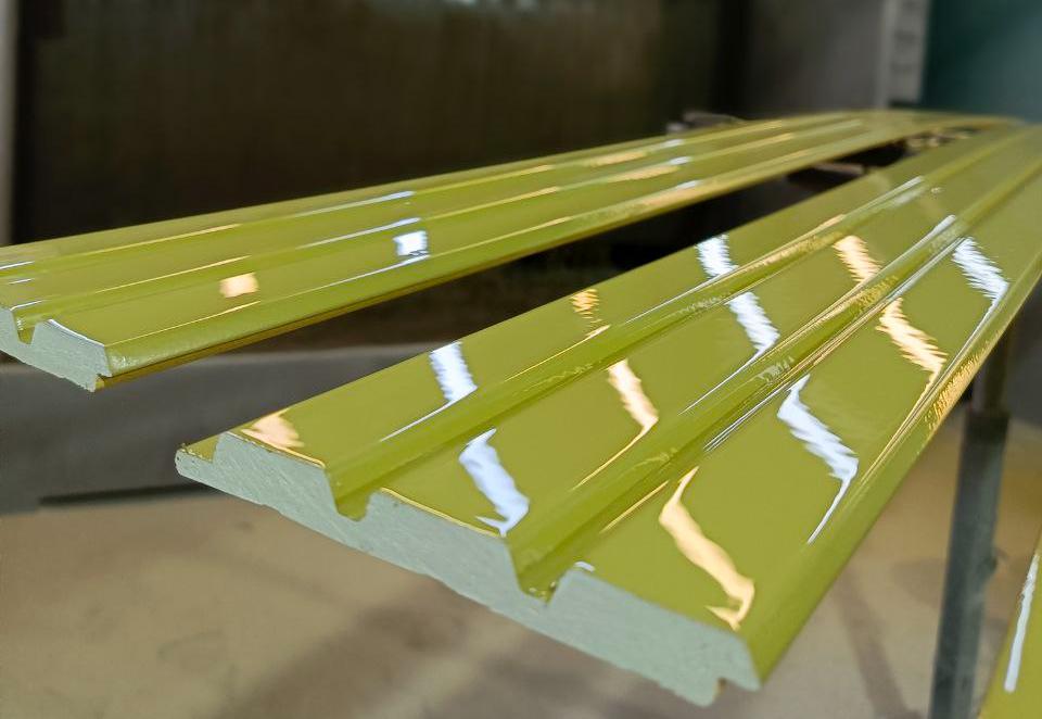 Стеновая панель HI WOOD белая. LV124 NP HI WOOD 120,0мм х 12,0мм х 2,7м. Окраска включена в стоимость