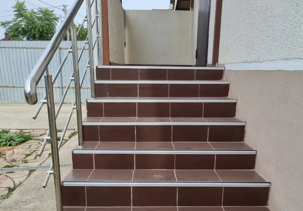 Порог угловой ПУ 07.1800.01л Серебро