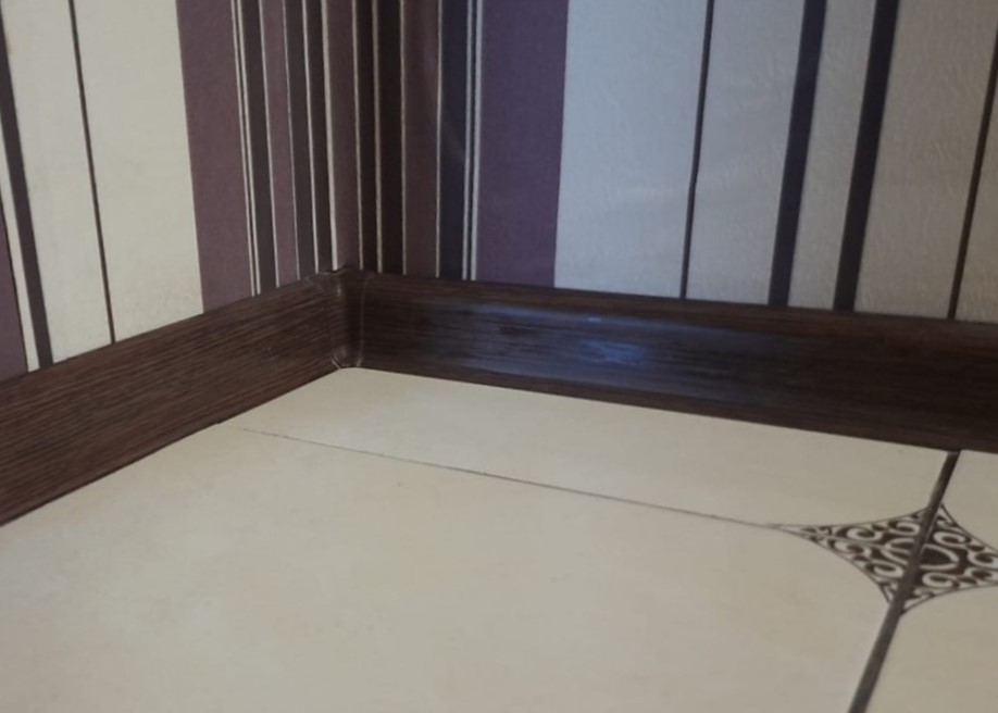 Плинтус ПВХ Волшебная палочка 58мм 2,2м 5811