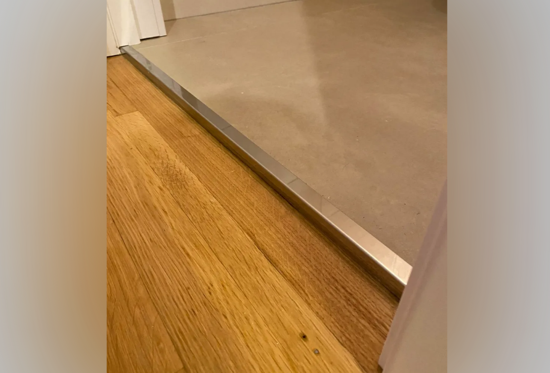 Профиль окантовочный ПУ 30НСБ(304).2700.002 2,7 м Золото