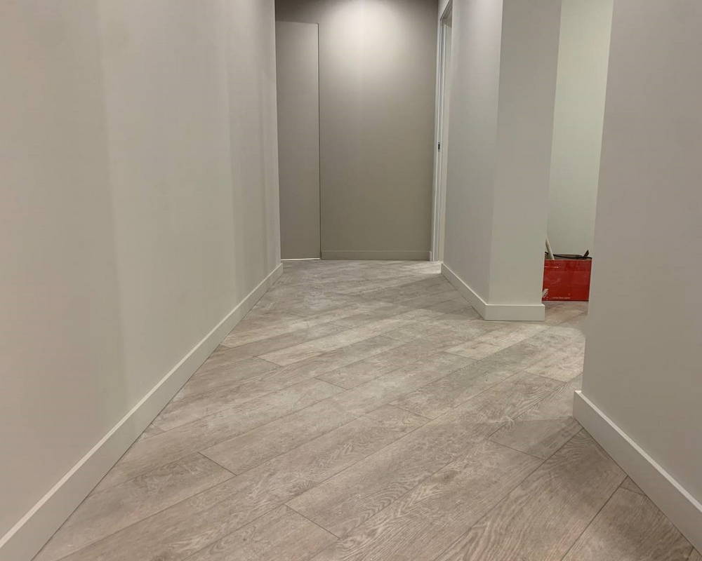 Молдинг Волшебная палочка 2 UHD 09/60D 60*15*2000 NCS 0502G-50Y. Цвет 402