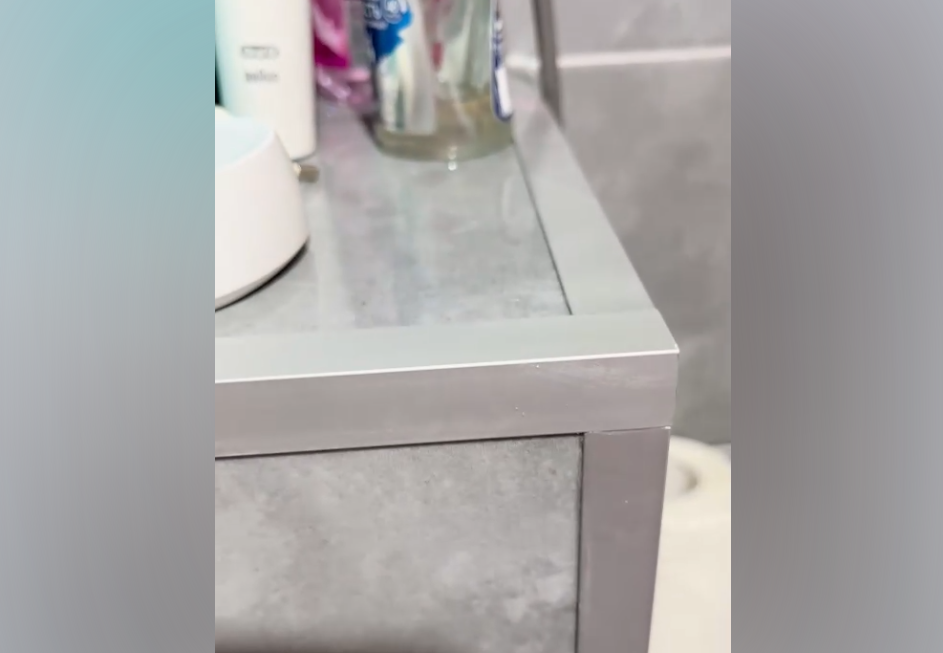 Профиль окантовочный ПУ 20НСК(304).2700.001 2,7 м Серебро