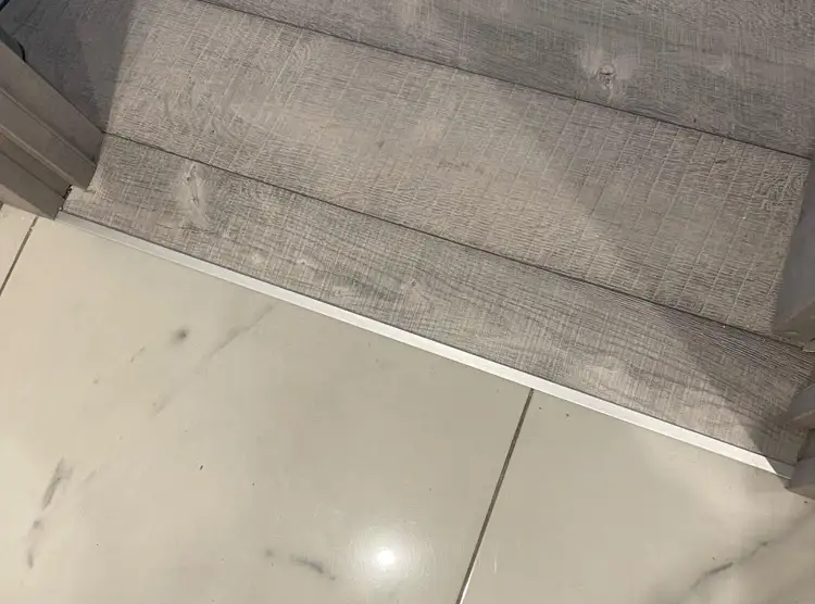 Профиль стыкоперекрывающий ЛС 10НСБ(304).2700.001 2,7 м Серебро