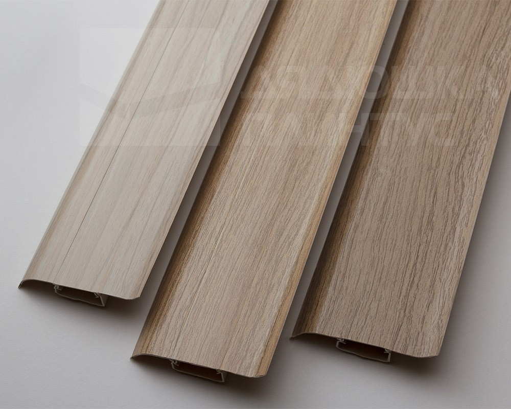 Плинтус ПВХ Идеал Классик 70мм 2,2м 229 Дуб латте